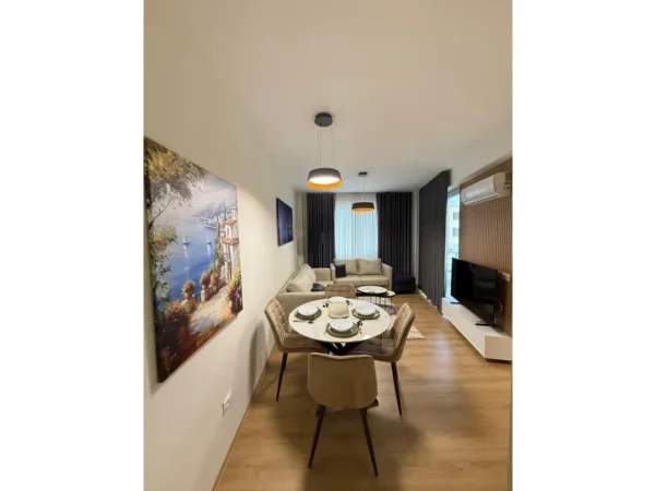 Tirane, shitet apartament 2+1+Aneks+Ballkon Kati 8, 137 m² (astir)