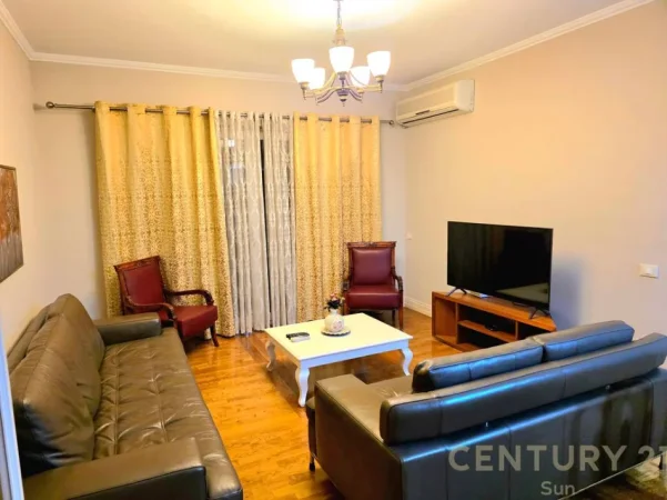 Tirane, jepet me qera apartament 2+1 Kati 5, 105 m² 900 € (Liqeni i Thate)