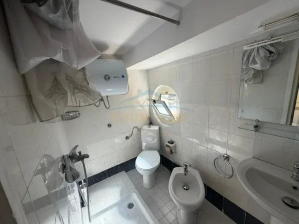 Tirane, jepet me qera apartament 2+1 Kati 2, 90 m² 500 € (Rruga e Dibres)