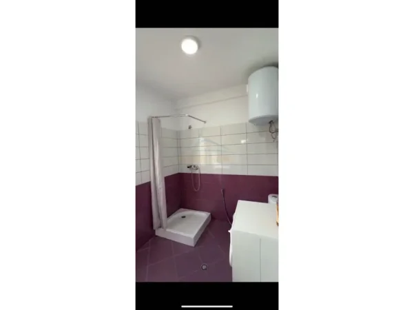 Tirane, shitet apartament 1+1 Kati 4, 40 m² 77.800 € (Unaza e Re)