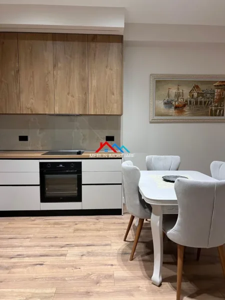 Tirane, jepet me qera apartament 1+1+Aneks Kati 1, 70 m² 600 € (RRUGA MINE PEZA)