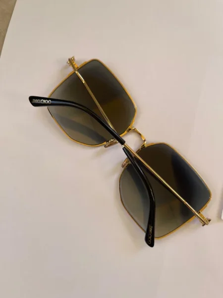 Tirane, shes Syze Jimmy Choo per femra origjinale shum pak te perdorura sic shihen dhe ne foto 100 €