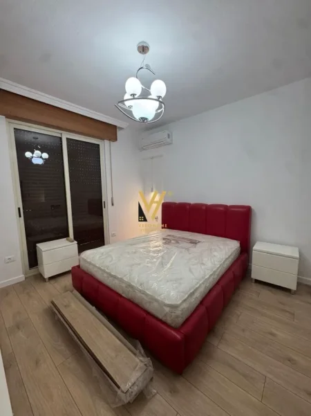 Tirane, jepet me qera apartament 2+1+Ballkon Kati 2, 85 m² 900 € (MYSLYM SHYRI)