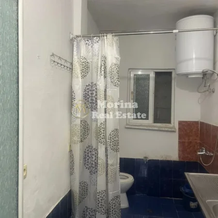 Tirane, jepet me qera apartament 1+1 Kati 1, 50 m² 350 € (Rruga e Durresit)