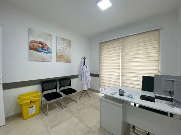 Tirane, jepet me qera ambjent biznesi Kati 4, 1.500 € (Rruga e Durrësit)