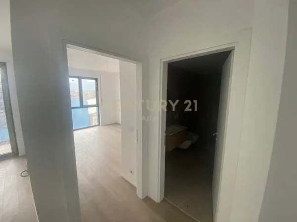 Tirane, shitet apartament 1+1 Kati 1, 120.000 € (Akses Tirana)