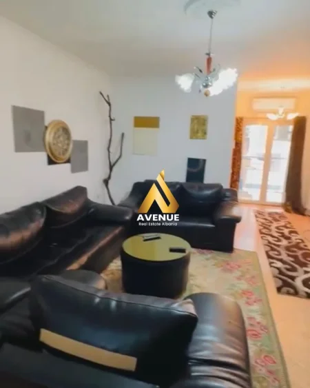 Tirane, jepet me qera apartament 2+1 Kati 3, 100 m² 700 € (rruga hysni gerbolli