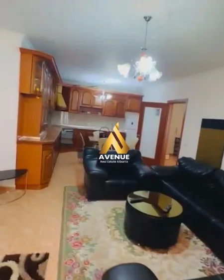 Tirane, jepet me qera apartament 2+1 Kati 3, 100 m² 700 € (rruga hysni gerbolli