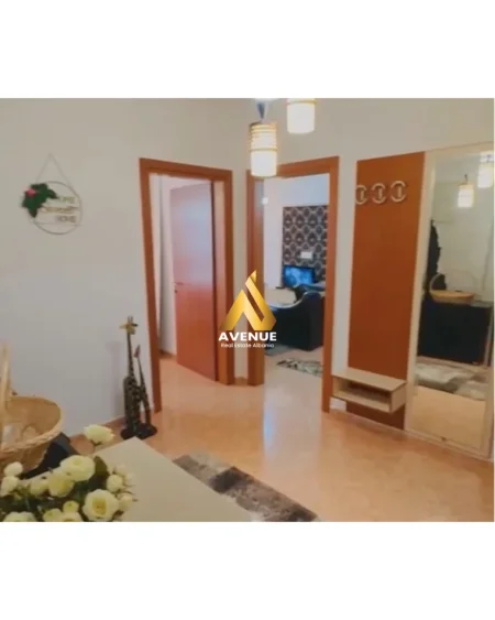 Tirane, jepet me qera apartament 2+1+Aneks+Ballkon Kati 3, 100 m² 700 € Zogu i Zi Tirane