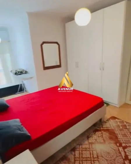 Tirane, jepet me qera apartament 2+1+Aneks+Ballkon Kati 3, 100 m² 700 € Zogu i Zi Tirane