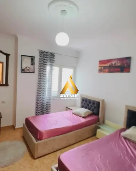 Tirane, jepet me qera apartament 2+1+Aneks+Ballkon Kati 3, 100 m² 700 € Zogu i Zi Tirane