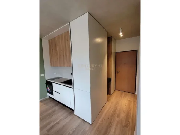 Tirane, jepet me qera apartament 1+1+Ballkon Kati 4, 52 m² 550 € 