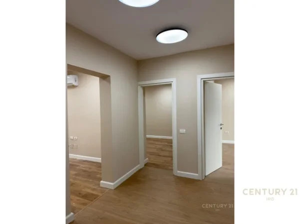 Tirane, shitet apartament 2+1 Kati 2, 109 m² 250.000 € (Rruga Margarita Tutulani)