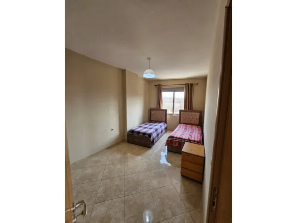 Tirane, shitet apartament 2+1+Ballkon Kati 3, 115 m² 130.000 € (Kafja e Rremes)