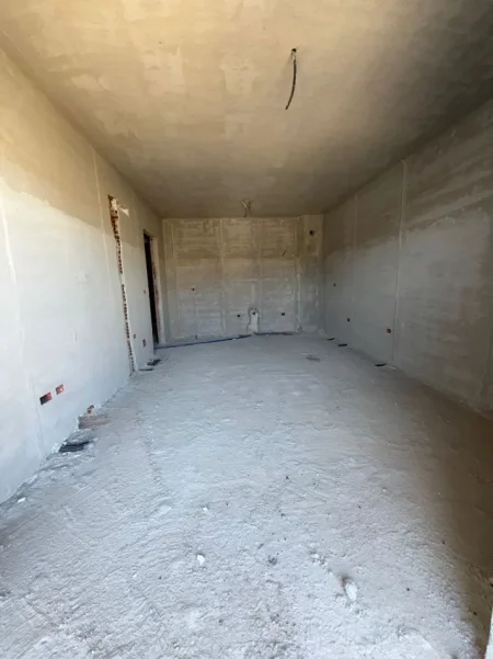 Tirane, shes apartament 2+1 , 106 m² 117.000 € (Paskuqan)