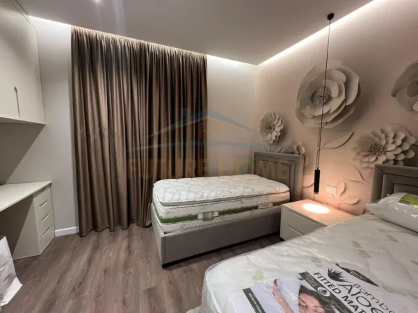 Tirane, shitet apartament 2+1+Aneks+Ballkon Kati 1, 96 m² 260.000 € (Ali Demi)