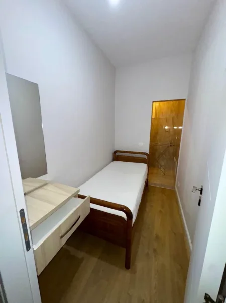 Tirane, jepet me qera apartament 2+1+Ballkon Kati 2, 65 m² 350 € (Selitë e Vogël (afër Pallatit me Shigjeta))