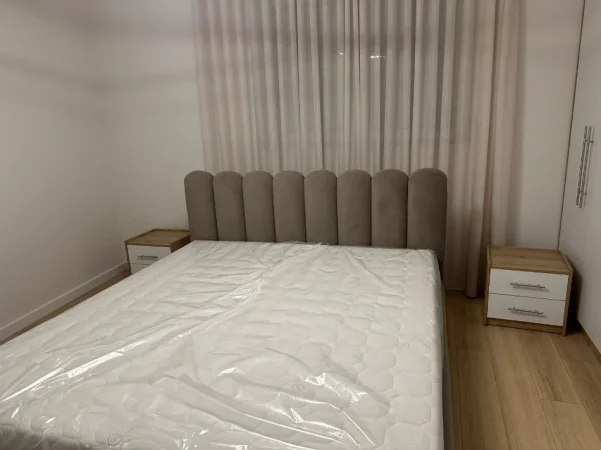 Tirane, jepet me qera shtepi private , 100 m² 1.500 € (Stacioni i Trenit)