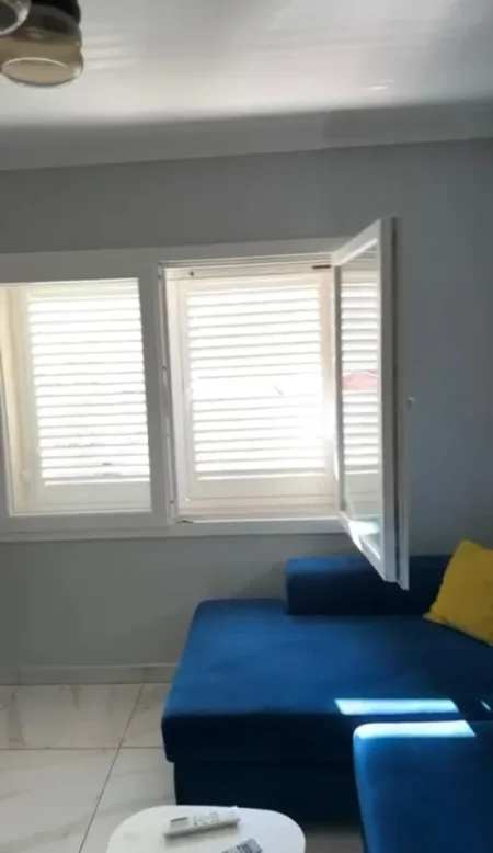 Tirane, shitet apartament 1+1 Kati 3, 90 m² 220.000 € (RRUGA E BARRIKADAVE)