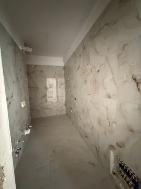 Tirane, shitet apartament 2+1+Aneks+Ballkon Kati 1, 93 m² 173.000 € 