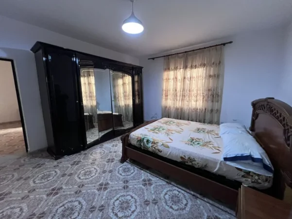 Tirane, jepet me qera apartament 2+1 Kati 1 post parkimi, 110 m² 450 € (Ish Parku i Autobuzave)