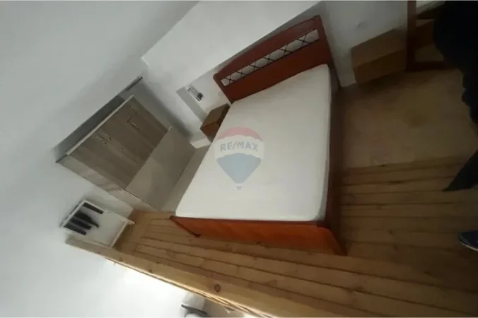 Vlore, shitet dyqan Kati 0, 29 m² 75.000 € (Lungomare, Vlorë)