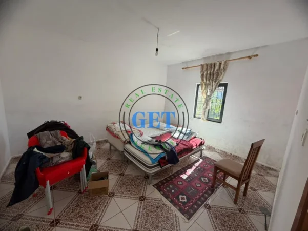 Durres, shitet shtepi 3+1+Aneks+Ballkon Kati 1, 95.000 € 