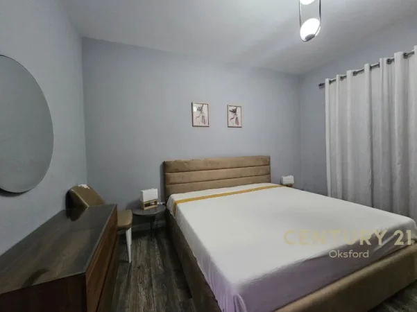 Tirane, jepet me qera apartament 2+1 Kati 2, 110 m² 650 € (Sauk i Vjeter)