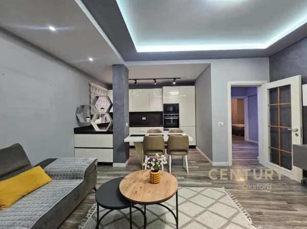 Tirane, jepet me qera apartament 2+1 Kati 2, 110 m² 650 € (Sauk i Vjeter)