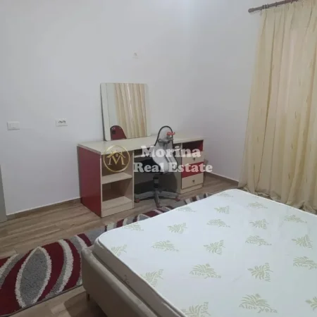 Tirane, jepet me qera shtepi 1+1 Kati 2, 65 m² 350 € (Rruga 7 Nëntori,Prane Top Channel)