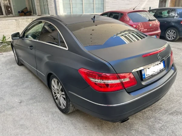 Durres, shitet makine E-220 CDI- 2012 MERCEDES BENZ Nafte, e zeze automatik Kondicioner 260.000 km 9.500 €