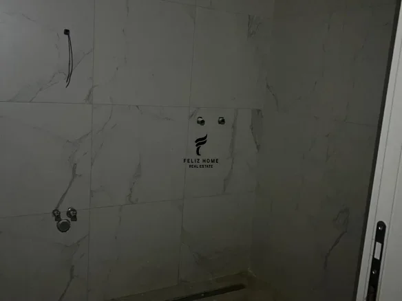 Tirane, shitet apartament 1+1+Ballkon Kati 3, 83 m² 196.650 € (LAPRAKE)