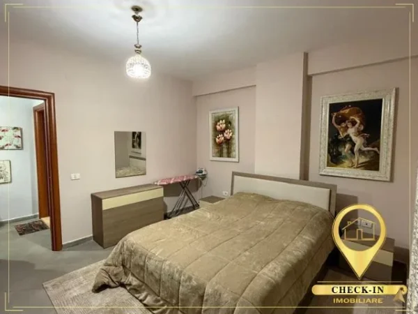 Tirane, jepet me qera apartament 1+1+Aneks+Ballkon Kati 2, 60 m² 450 € (Kompleksi Fratar)