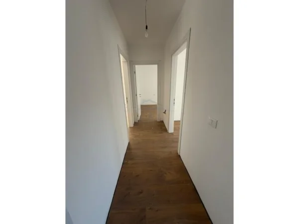 Tirane, shitet apartament 3+1 Kati 5, 132 m² 237.000 € (KODRA E DIELLIT 2)