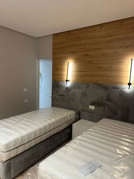 Tirane, shitet apartament 2+1 Kati 1, 90 m² 250.000 € (VASIL SHANTO)