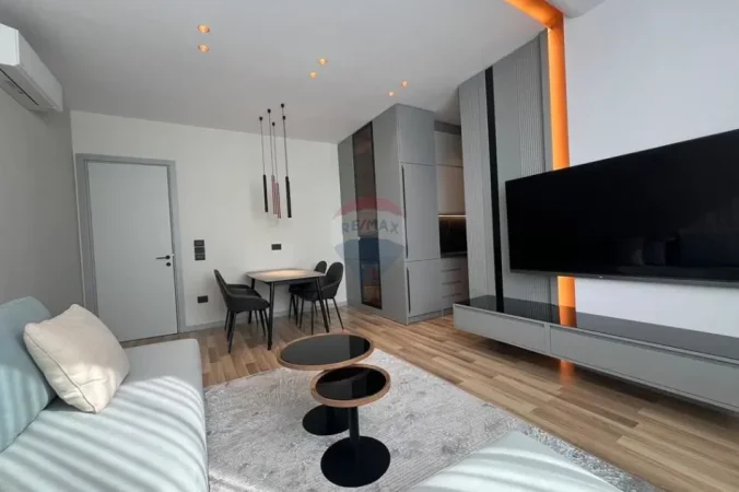 Tirane, jepet me qera apartament 1+1+Ballkon Kati 3, 70 m² 1.300 € (Air Albania)