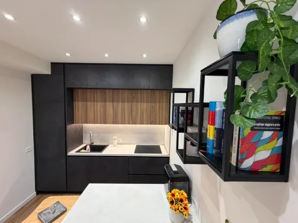 Tirane, jepet me qera apartament 1+1+Aneks+Ballkon Kati 0, 80 m² 700 € (Rezidenca Kodra e Diellit)