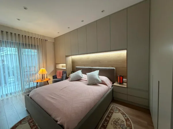 Tirane, jepet me qera apartament 1+1+Aneks+Ballkon Kati 0, 80 m² 700 € (Rezidenca Kodra e Diellit)