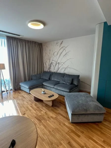 Tirane, jepet me qera apartament 1+1 Kati 4, 60 m² 1.500 € (Liqeni i Thate.)