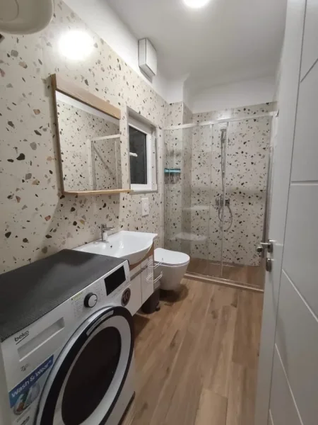 Tirane, jepet me qera Garsioner,Mobiluar, Kati 1, 50 m² Cmimi 38.000 Lekë të Reja, tek Varri Bamit, Tirane