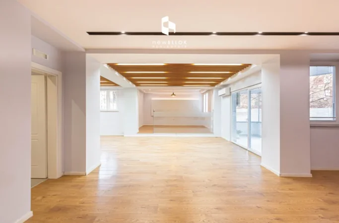 Jepet me qera zyre Luksoze E kompletuar 160 m2 ne BLLOK , Tek Vesa Center , Rruge Kryesore me fasade supet te gjere - 2,100 Euro/Muaj (NETO)