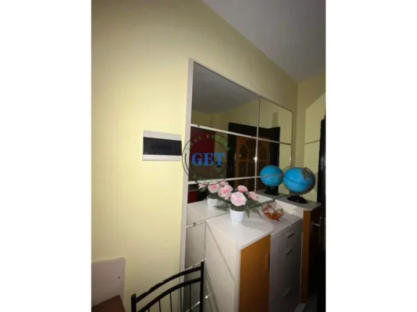 Durres, jepet me qera garsonier 1+1 Kati 7, 50 m² 220 € 