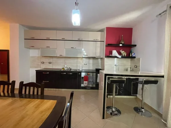 Tirane, shitet apartament 2+1 Kati 8, 145 m² 164.000 € (Yzberisht)