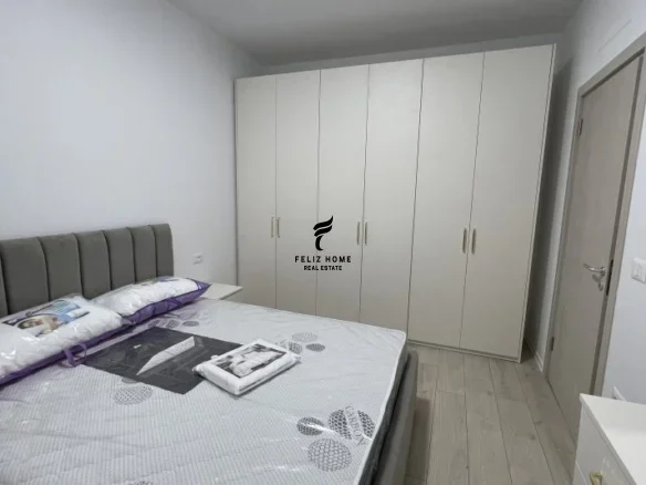 Tirane, jepet me qera apartament 2+1 Kati 9, 100 m² 600 € (ISH FUSHA E AVIACIONIT)