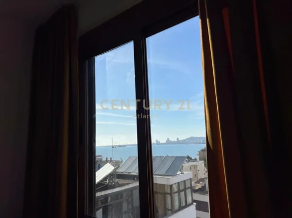 Durres, jepet me qera apartament 2+1 Kati 7, 82 m² 650 € (Plazh,hekurudha)