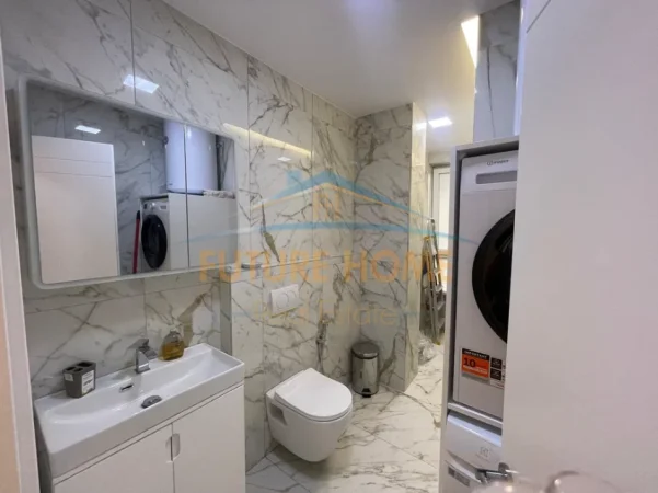 Tirane, jepet me qera apartament 1+1 Kati 3, 69 m² 730 € (21 Dhjetori)
