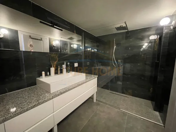 Tirane, jepet me qera apartament duplex Dublex , 115 m² 750 € (Fresk)