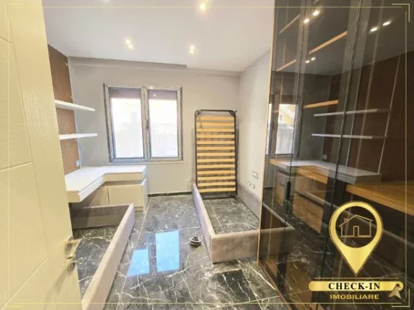 Tirane, jepet me qera apartament 2+1+Aneks+Ballkon Kati 3, 110 m² 1.000 € (Kodra e Diellit)