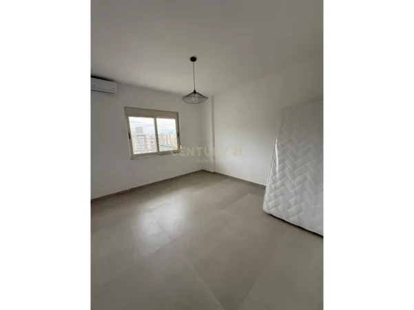 Durres, shitet apartament 1+1 Kati 7, 100.000 € 