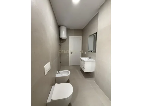 Durres, shitet apartament 1+1 Kati 7, 100.000 € 